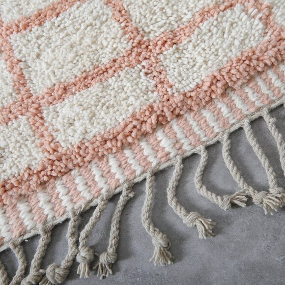 Coral Lattice - Handwoven wool rug- Authentic Craftsmanship-10ftx8ft - Picture 5 of 8